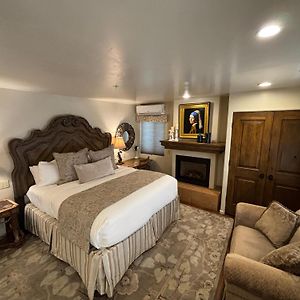 Moondance Deluxe King Room View